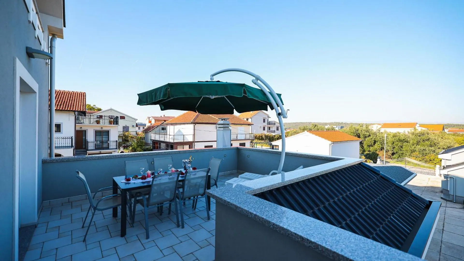 דירה Ferienwohnung In Sukosan Mit Grosser Terrasse