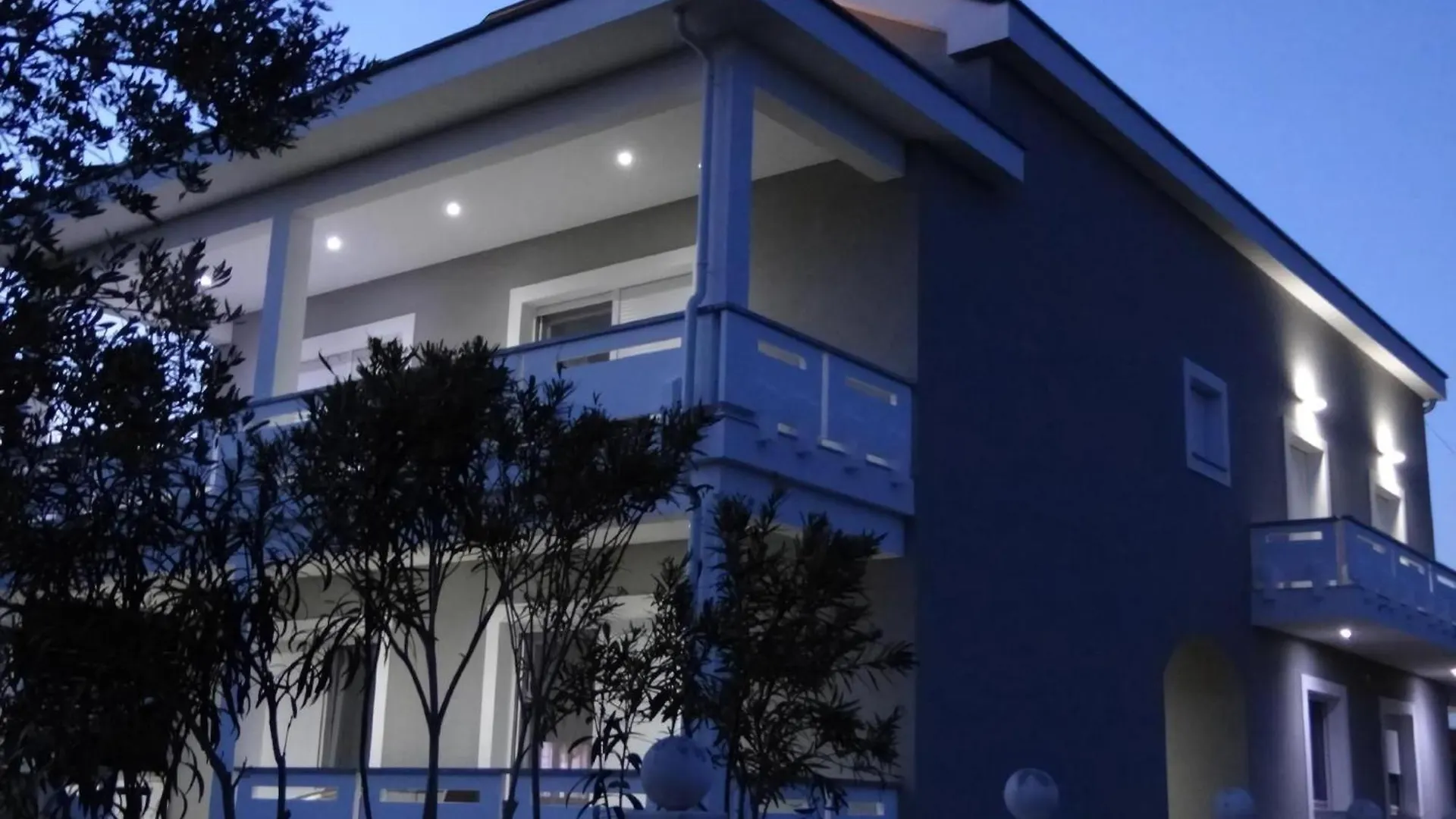 Ferienwohnung In Sukosan Mit Grosser Terrasse דירה